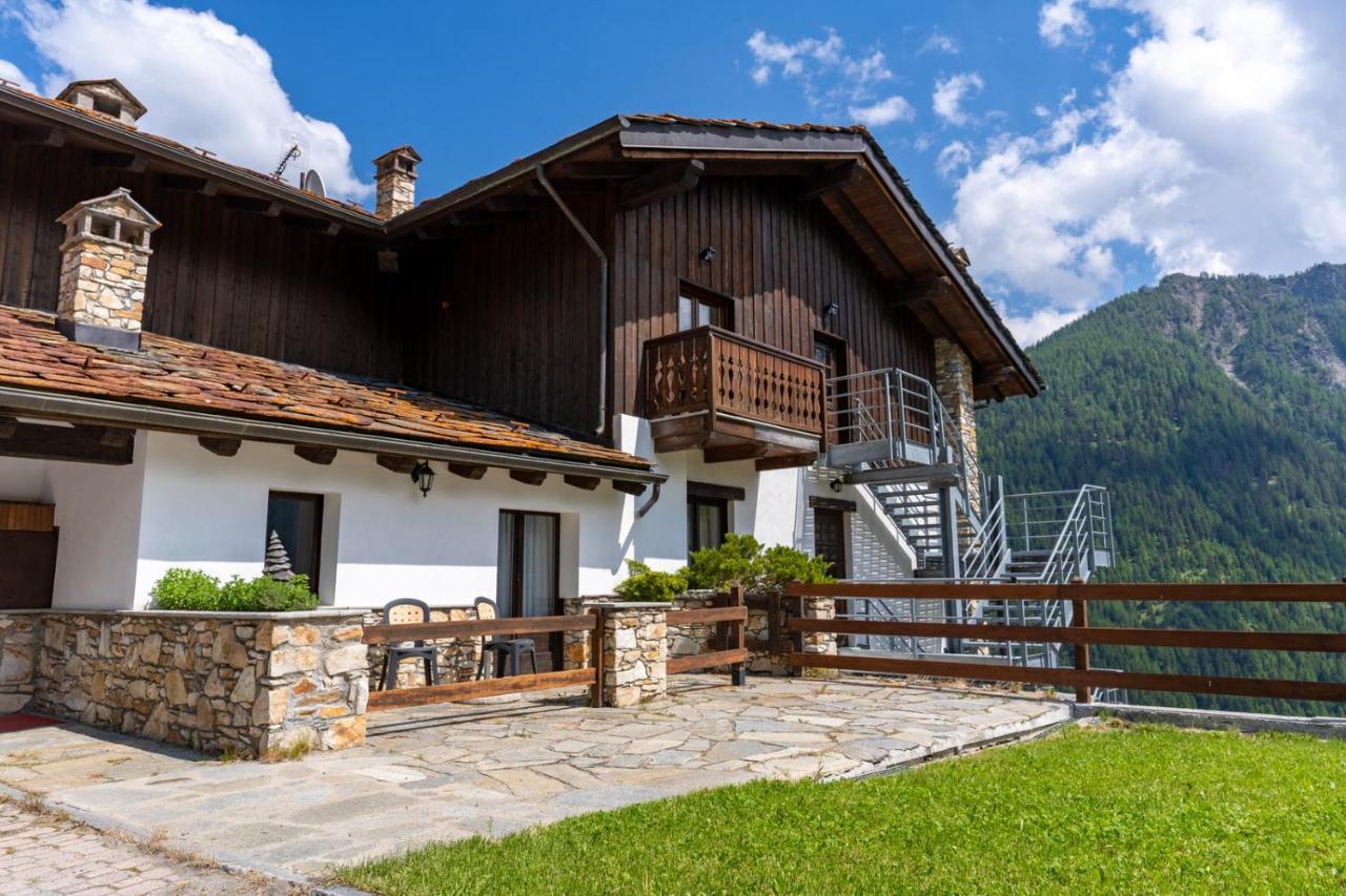 Hotel Des Alpes Saint Rhemy en bosses Bagian luar foto