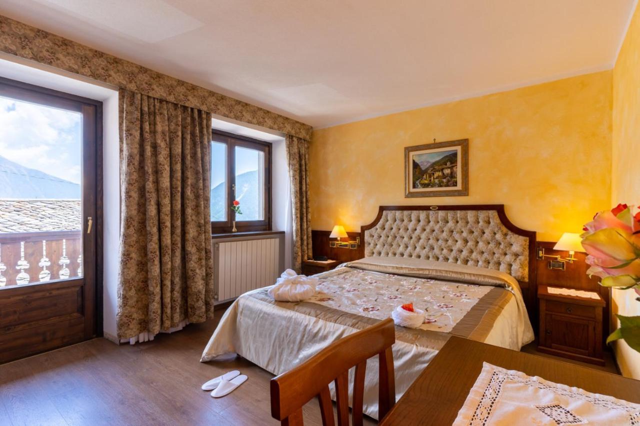 Hotel Des Alpes Saint Rhemy en bosses Bagian luar foto
