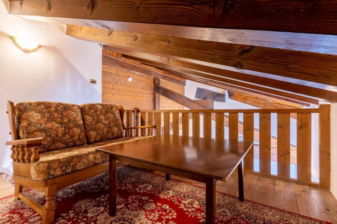 Hotel Des Alpes Saint Rhemy en bosses Bagian luar foto