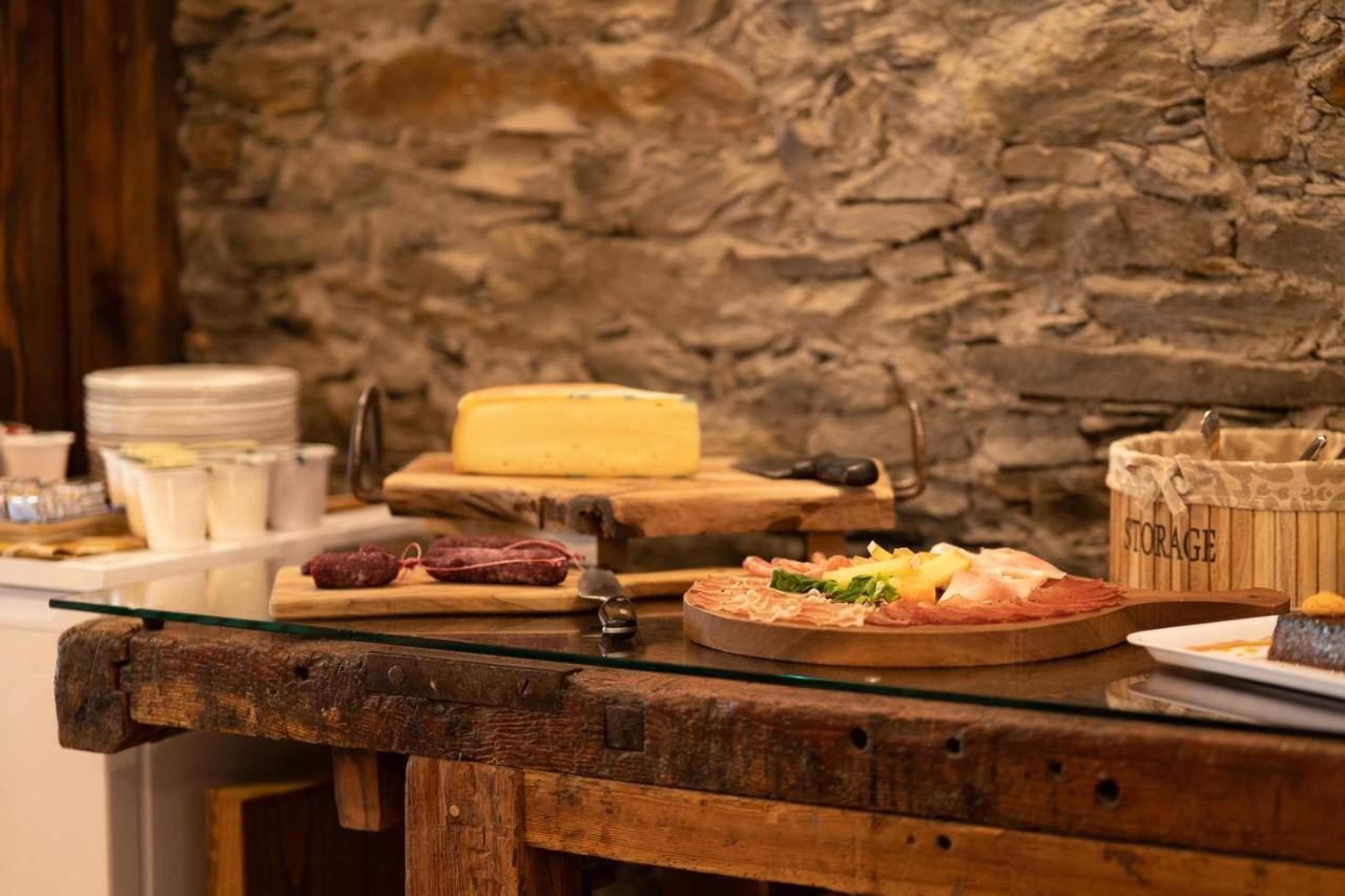 Hotel Des Alpes Saint Rhemy en bosses Bagian luar foto