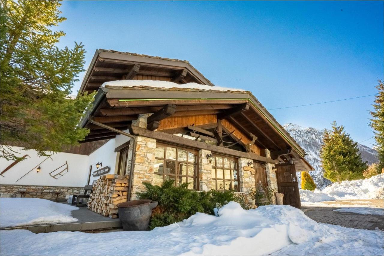 Hotel Des Alpes Saint Rhemy en bosses Bagian luar foto