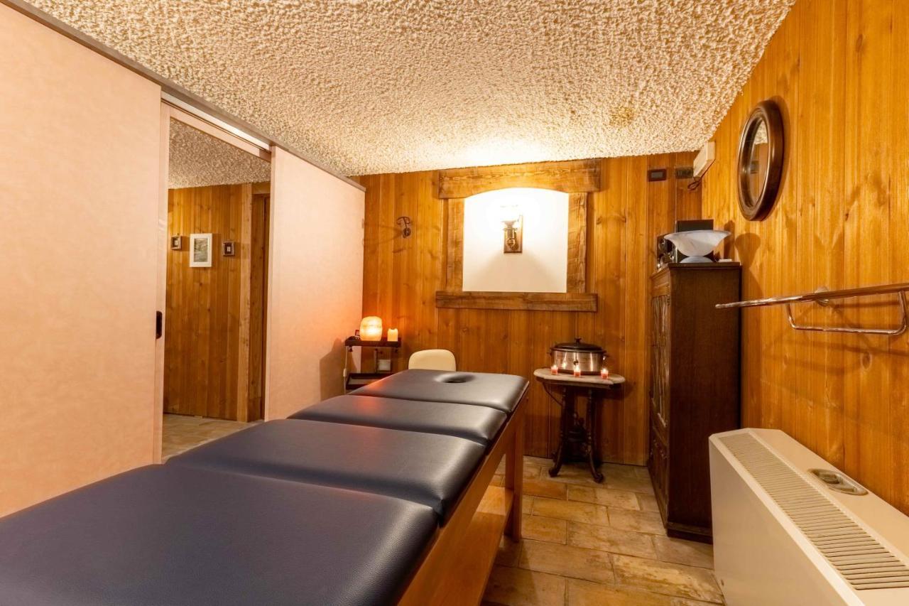 Hotel Des Alpes Saint Rhemy en bosses Bagian luar foto