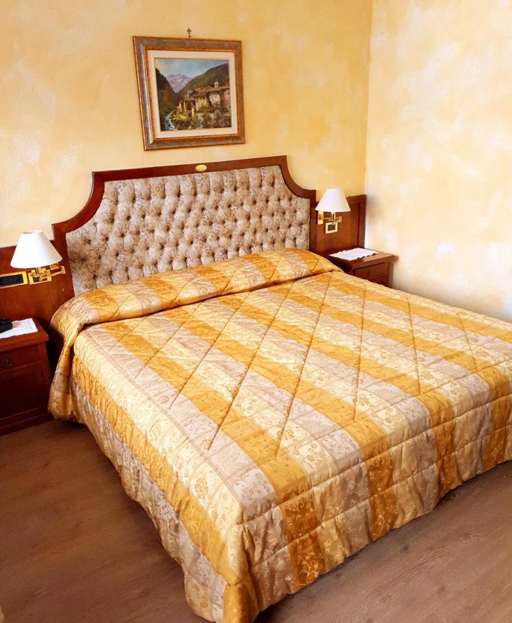 Hotel Des Alpes Saint Rhemy en bosses Bagian luar foto